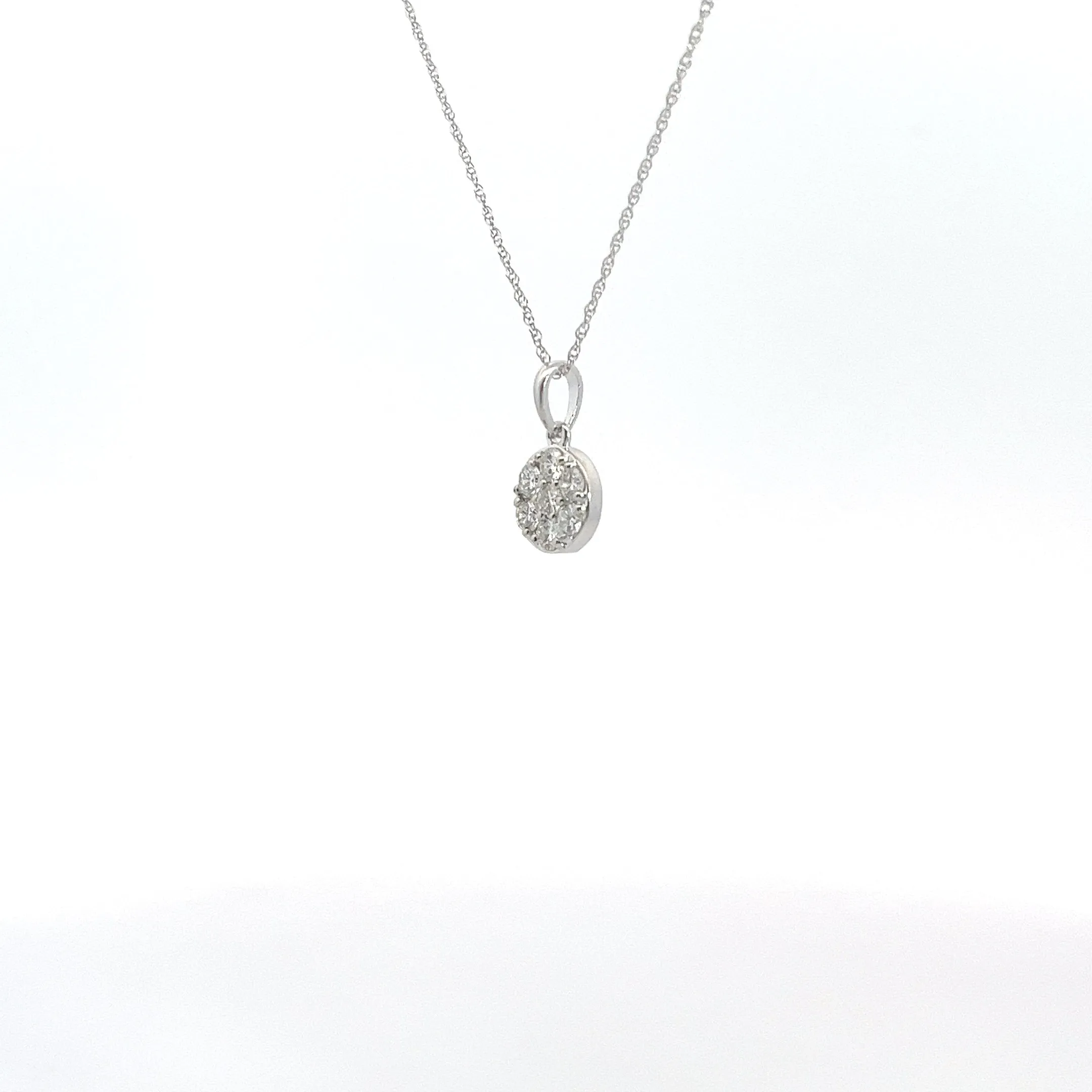 14k White Gold .36ct F VS2 Round Flower Diamond Cluster Pendant Necklace