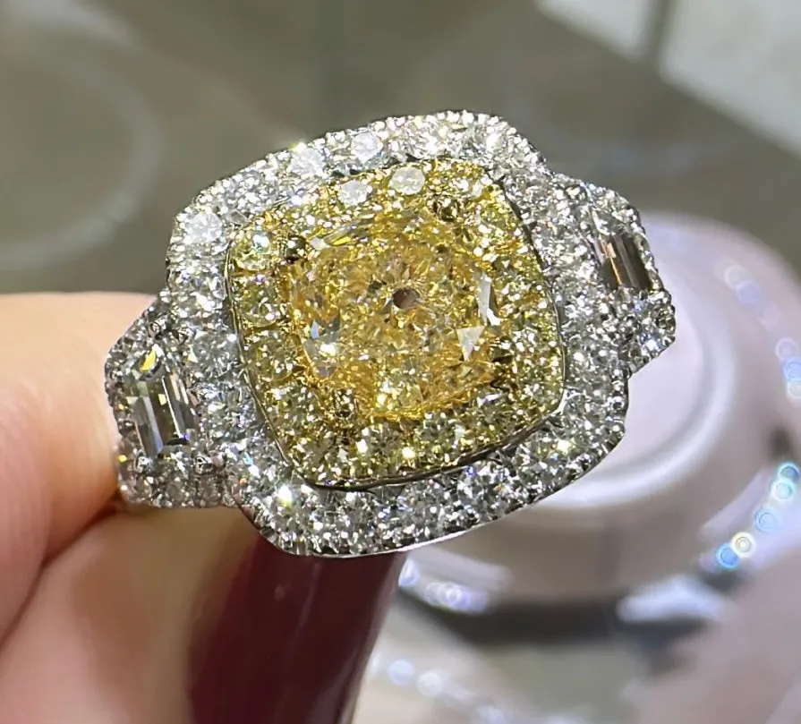 2.41ct tw Ladies Fancy Yellow Center Trapezoid Side Diamond Ring