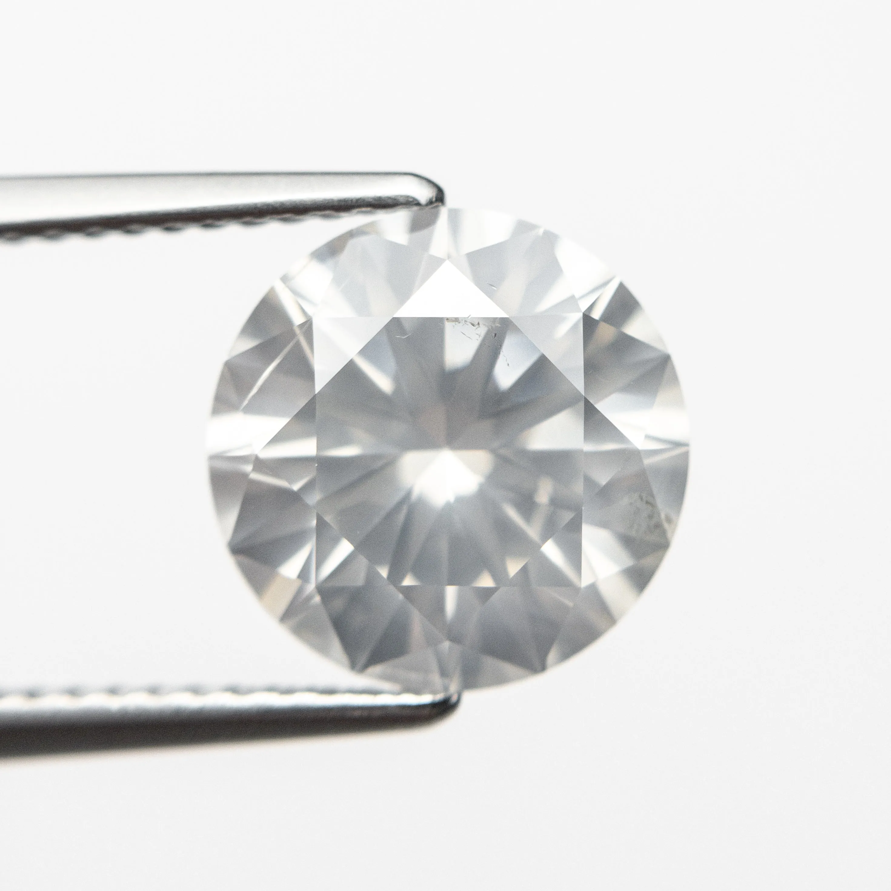 4.00ct 10.13x10.12x6.25mm GIA I2 Fancy White Round Brilliant 19263-01