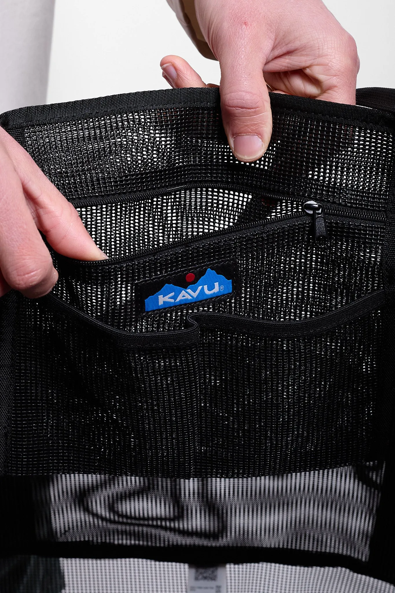 Alder Lake Tote in Black
