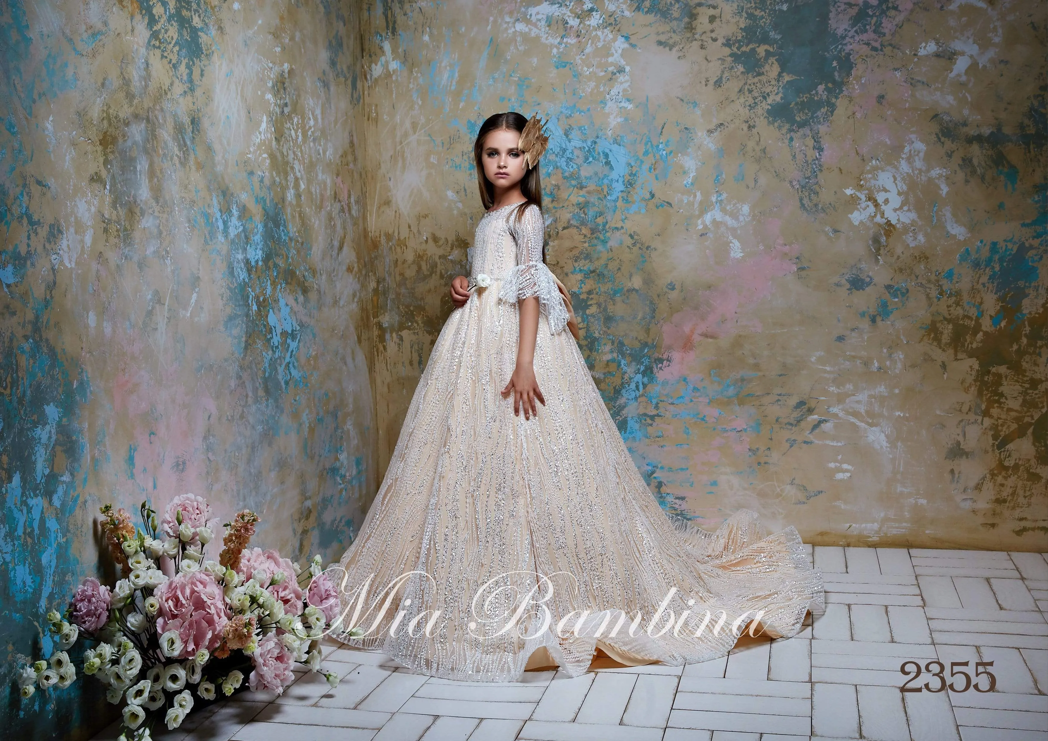 Chic Sparkly Flower Girl Dress with Bell Sleeves