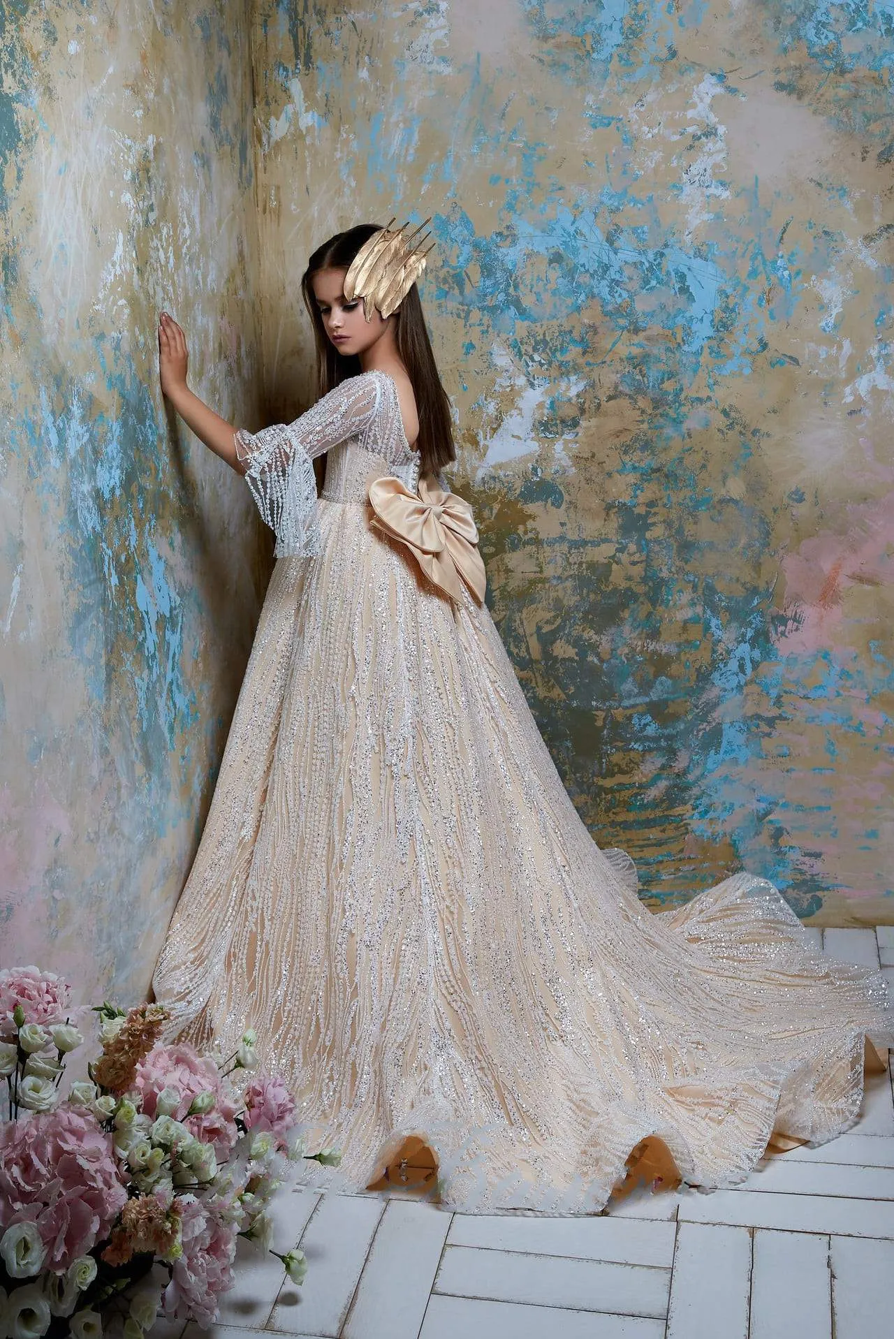 Chic Sparkly Flower Girl Dress with Bell Sleeves