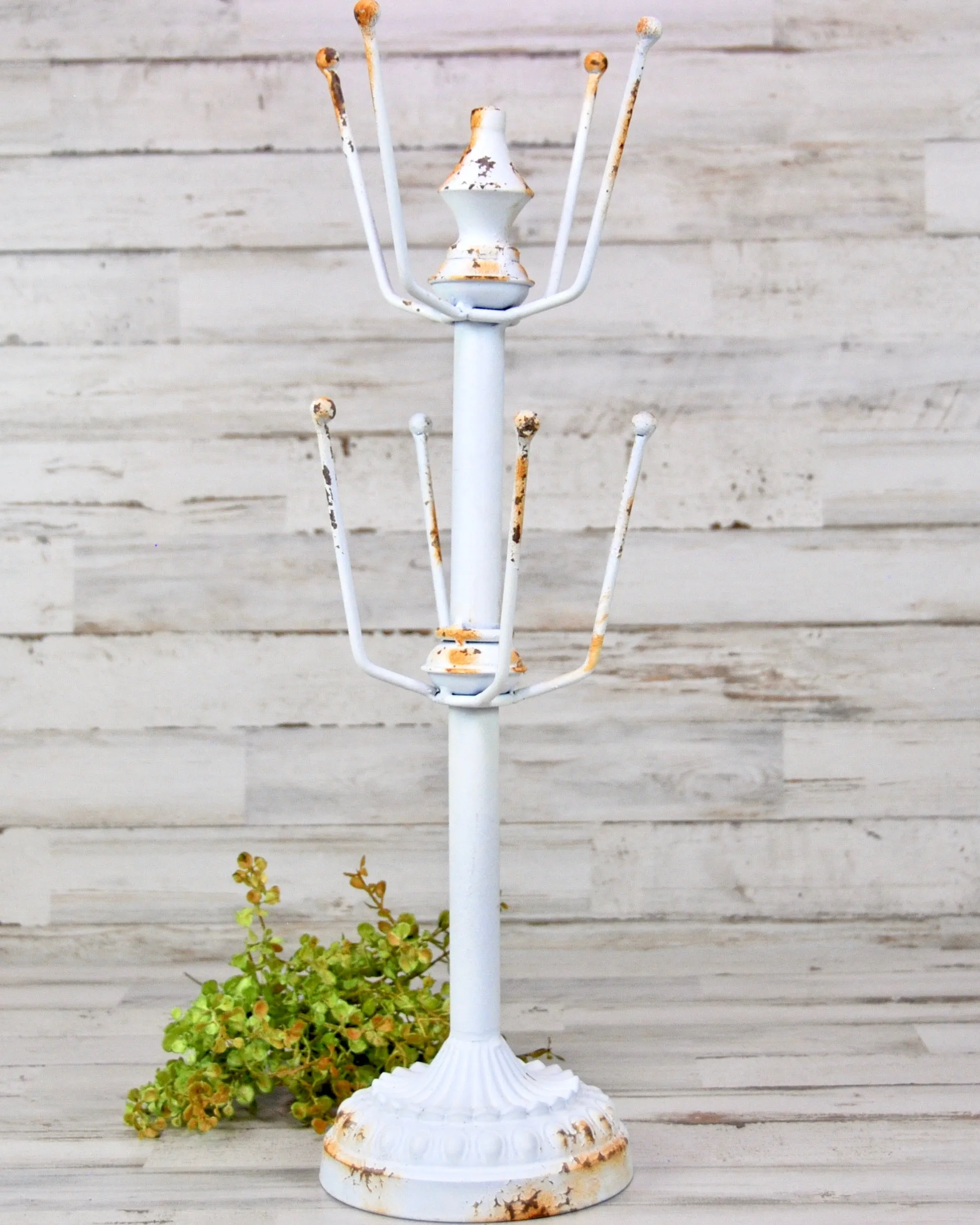 Chippy white tea cup display stand with hooks