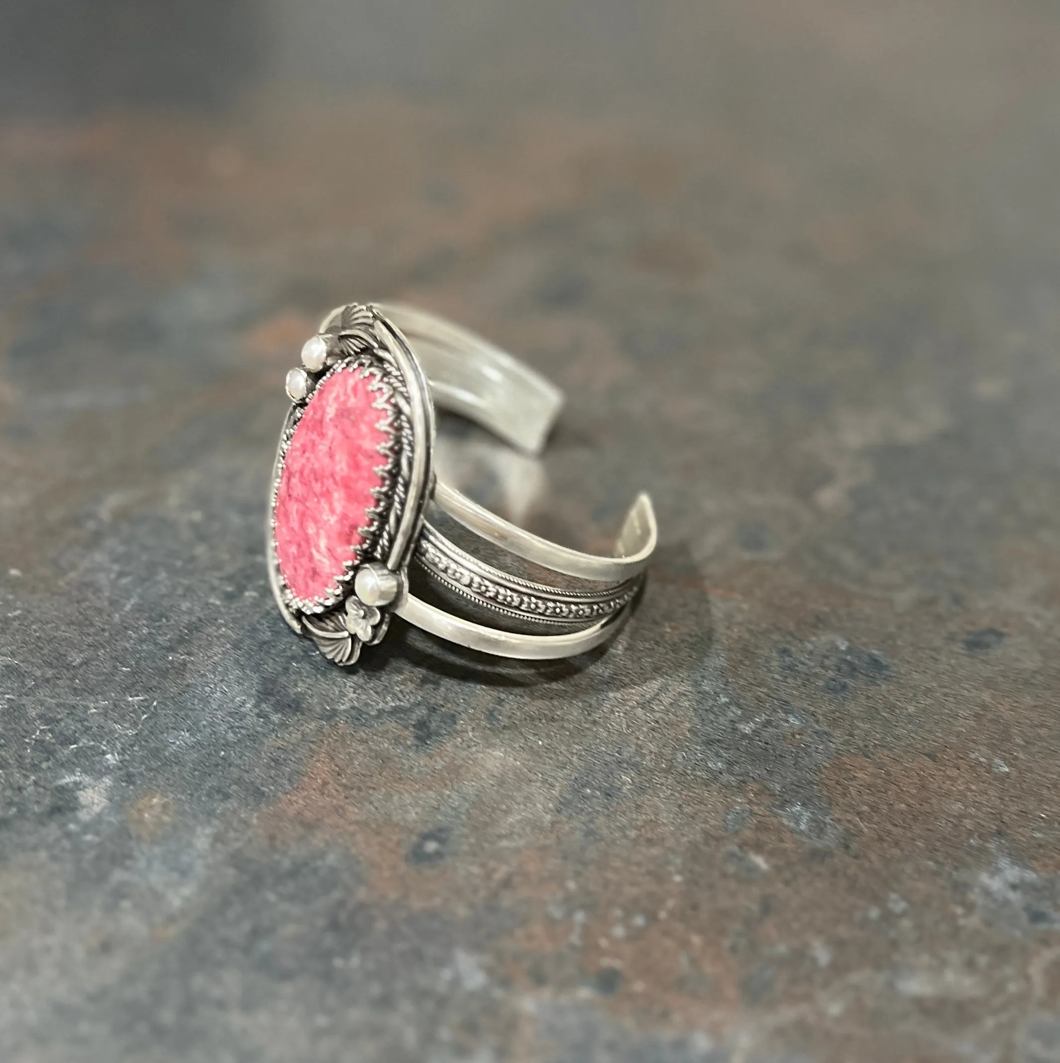 Cuff: Rhodochrosite (Thulite) and Pearls