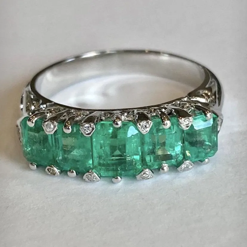 Five Stone Colombian Emerald Victorian Style Ring 18K