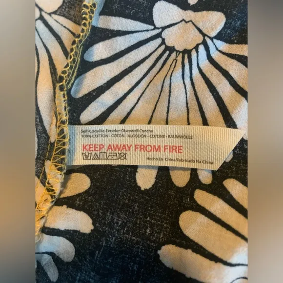 Free People Intimately Black/White Beach Party Sarong Size Large 100% Cotton