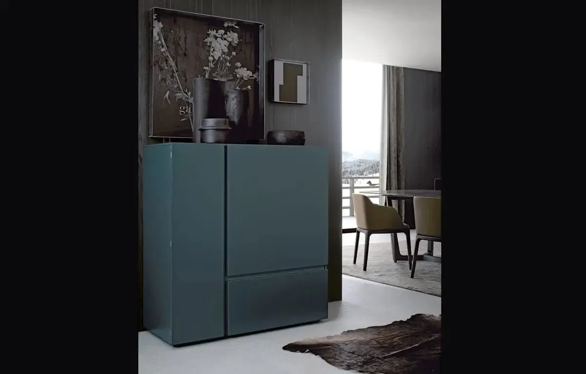 Free - Sideboard