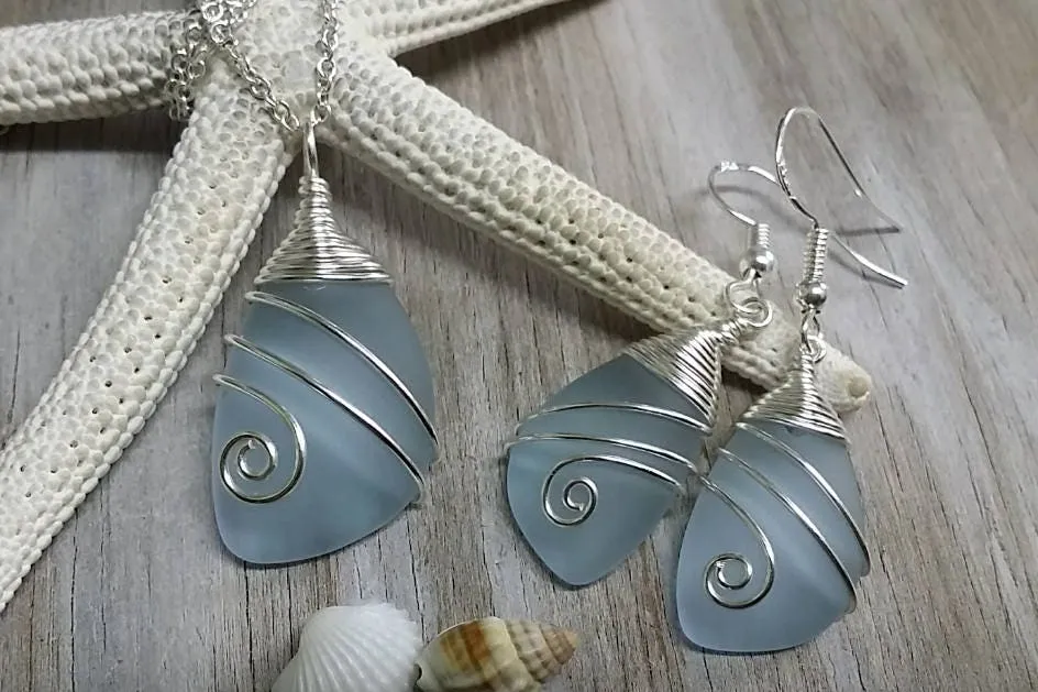 Handmade in Hawaii, Wire wrapped  "Magical Color Changing" Purple sea glass necklace   earrings jewelry set