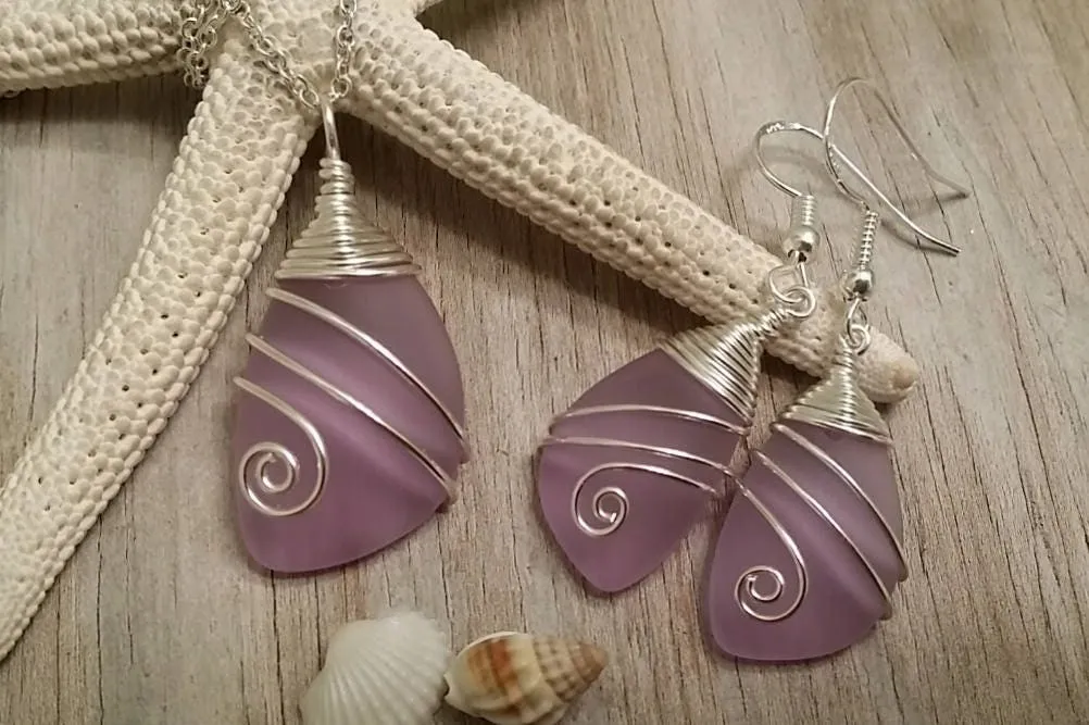 Handmade in Hawaii, Wire wrapped  "Magical Color Changing" Purple sea glass necklace   earrings jewelry set