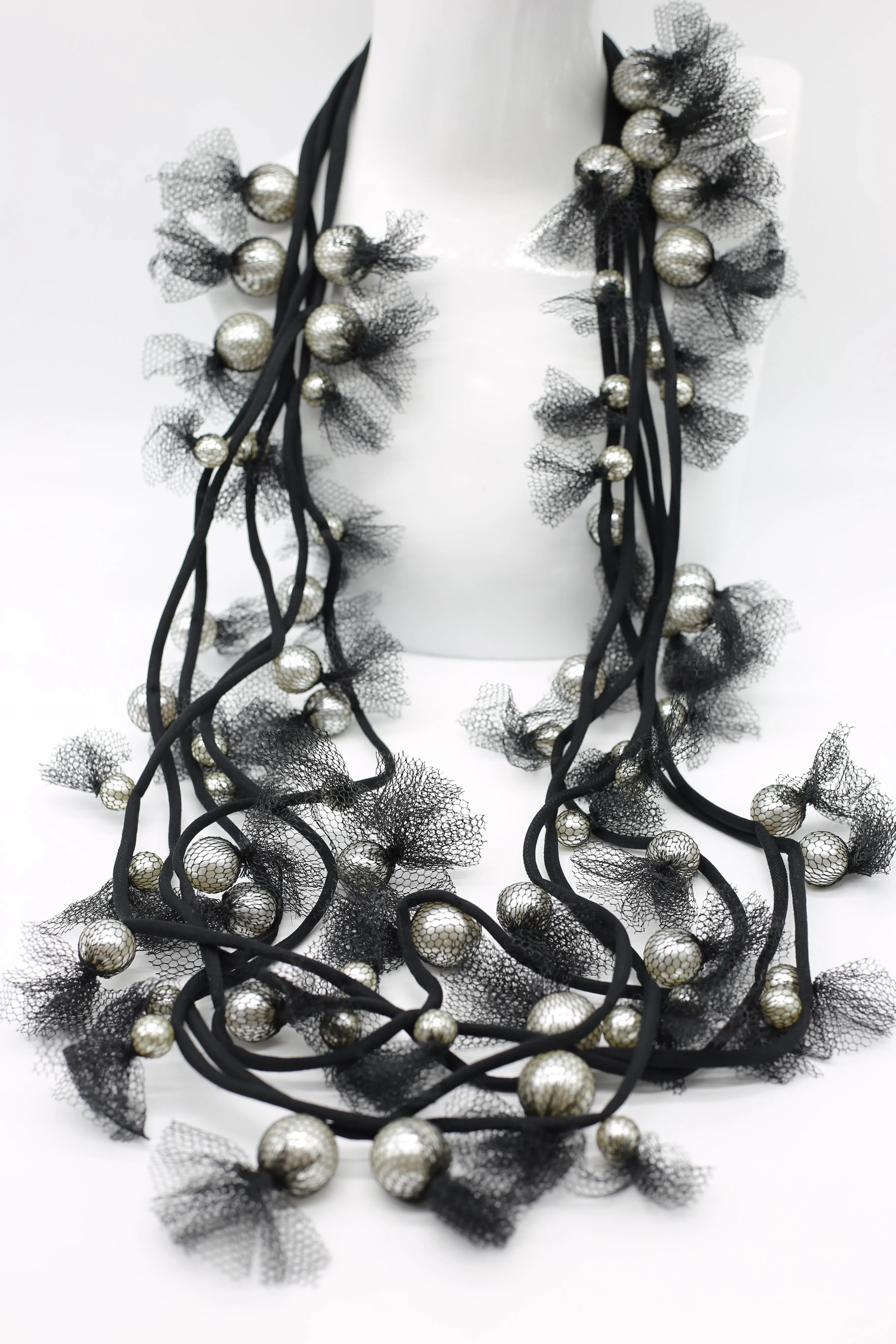 Mesh-wrapped Faux Pearls Necklaces