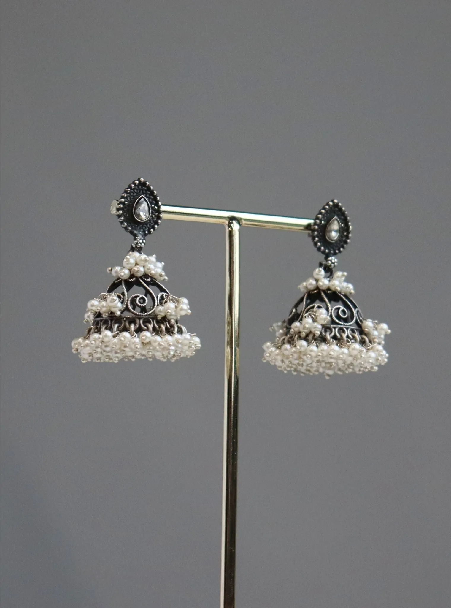 Navi Jhumki