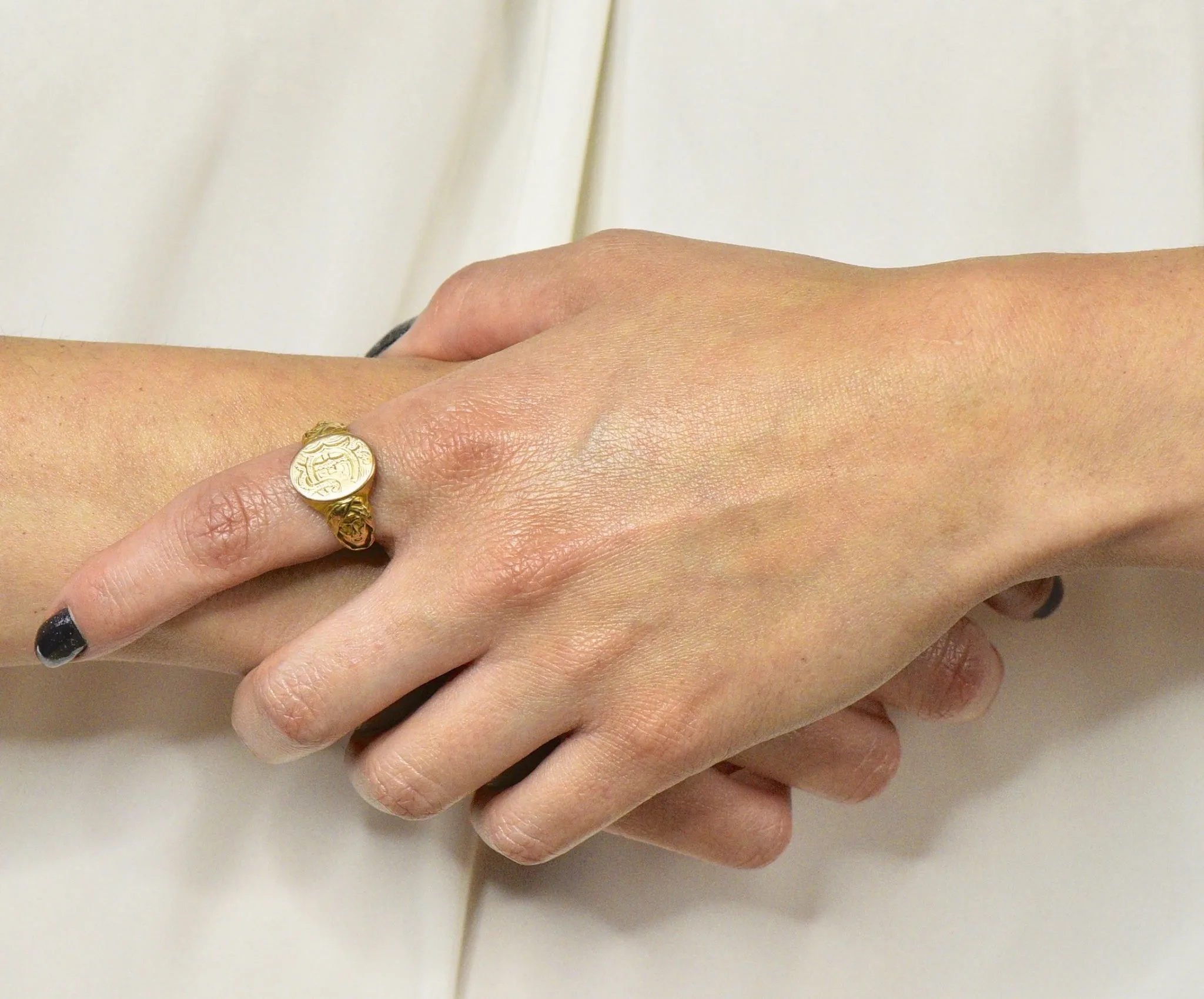 Victorian 14 Karat Gold Cloaked Wise Man Unisex Signet Ring