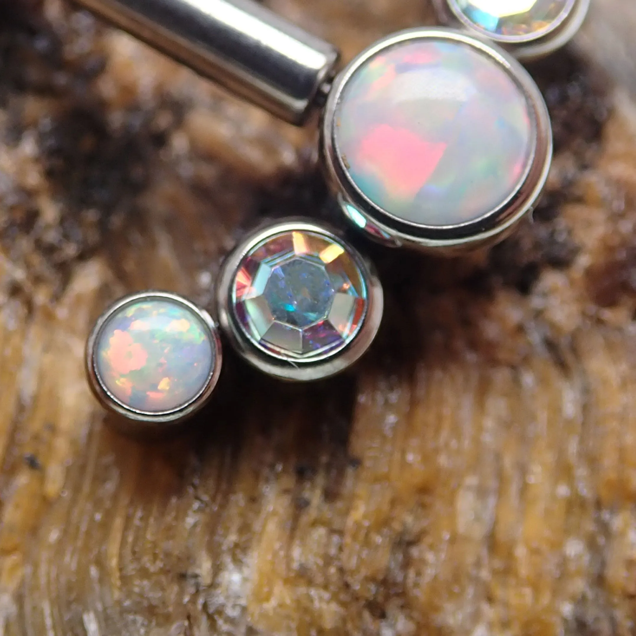White Opal & CZ Push Fit Nipple Cluster 14g